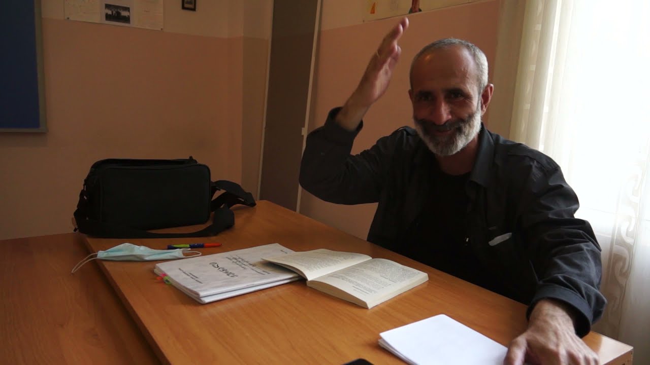 32. სახელმოხვეჭილნი